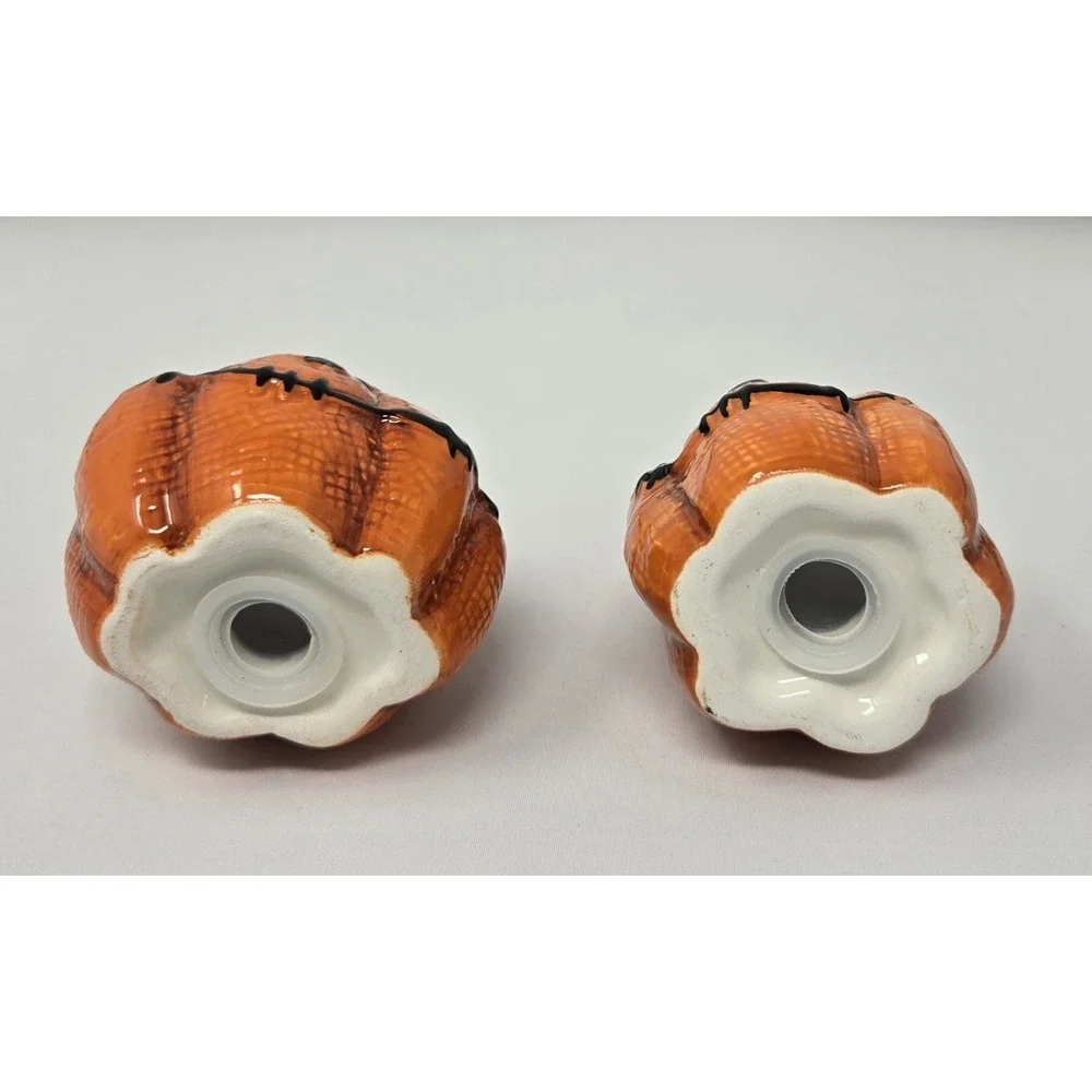 Pumpkin Salt & Pepper Shaker Set‎ Blue Sky Clayworks Stitched Ceramic Halloween
